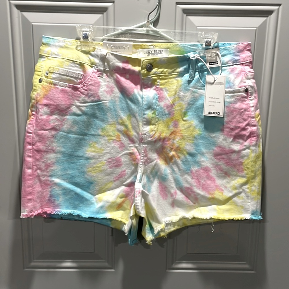 NWT Judy Blue shorts